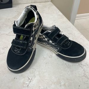 Vans Toddler Boy- Dino Green Sneaker- C 9